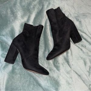 ⚫️⚫️⚫️ ALDO Aurella Block Heel Ankle Boot Black [accepting best offer]